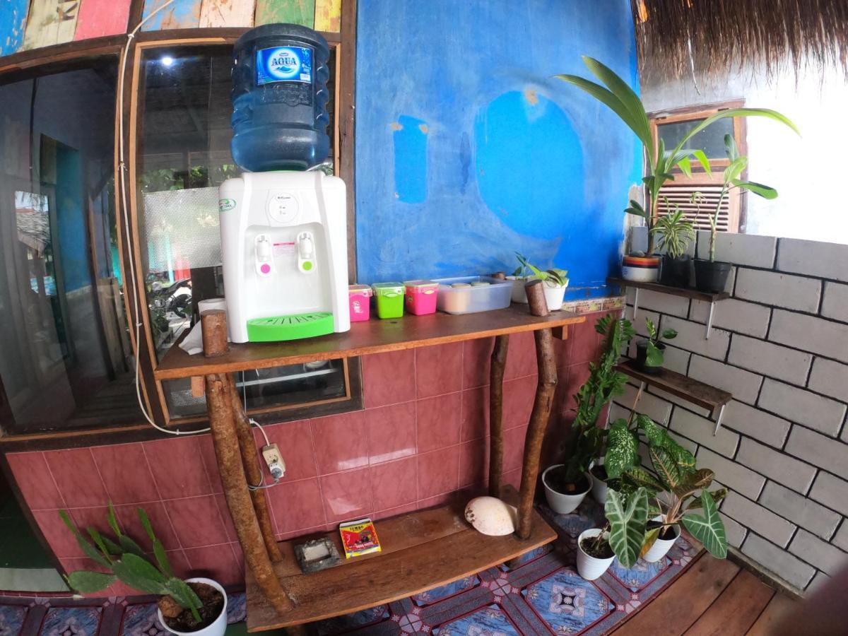 Owl Hostel カリムンジャワ エクステリア 写真