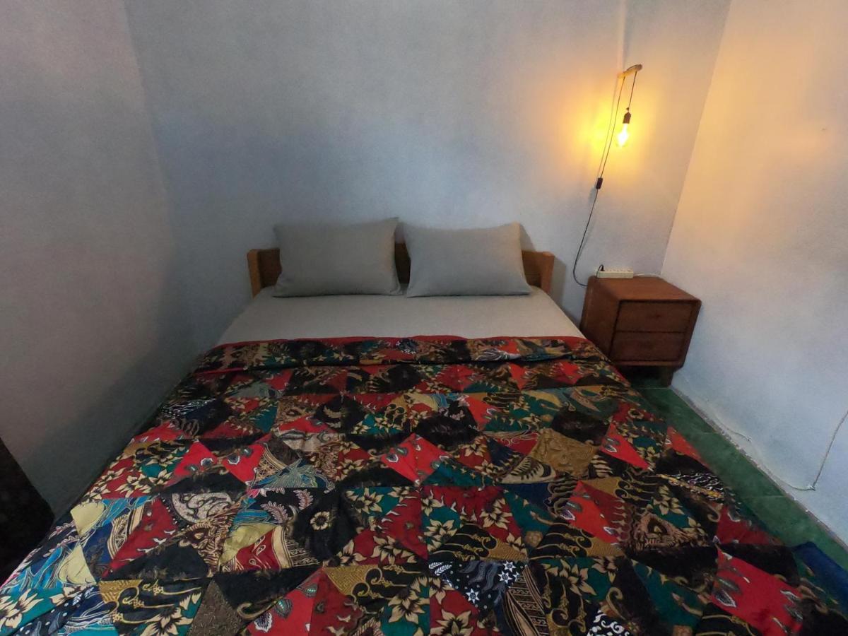 Owl Hostel カリムンジャワ エクステリア 写真