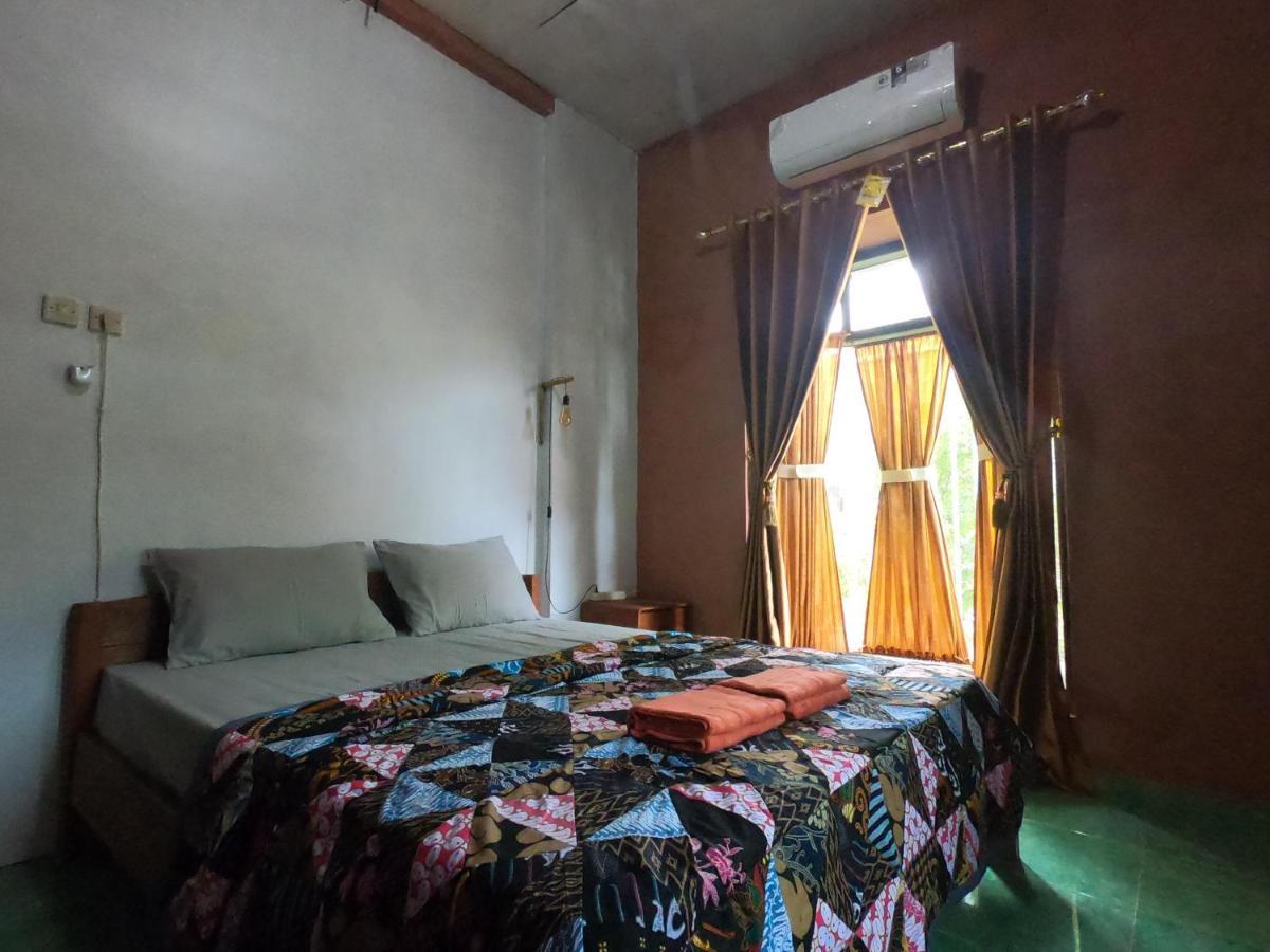 Owl Hostel カリムンジャワ エクステリア 写真