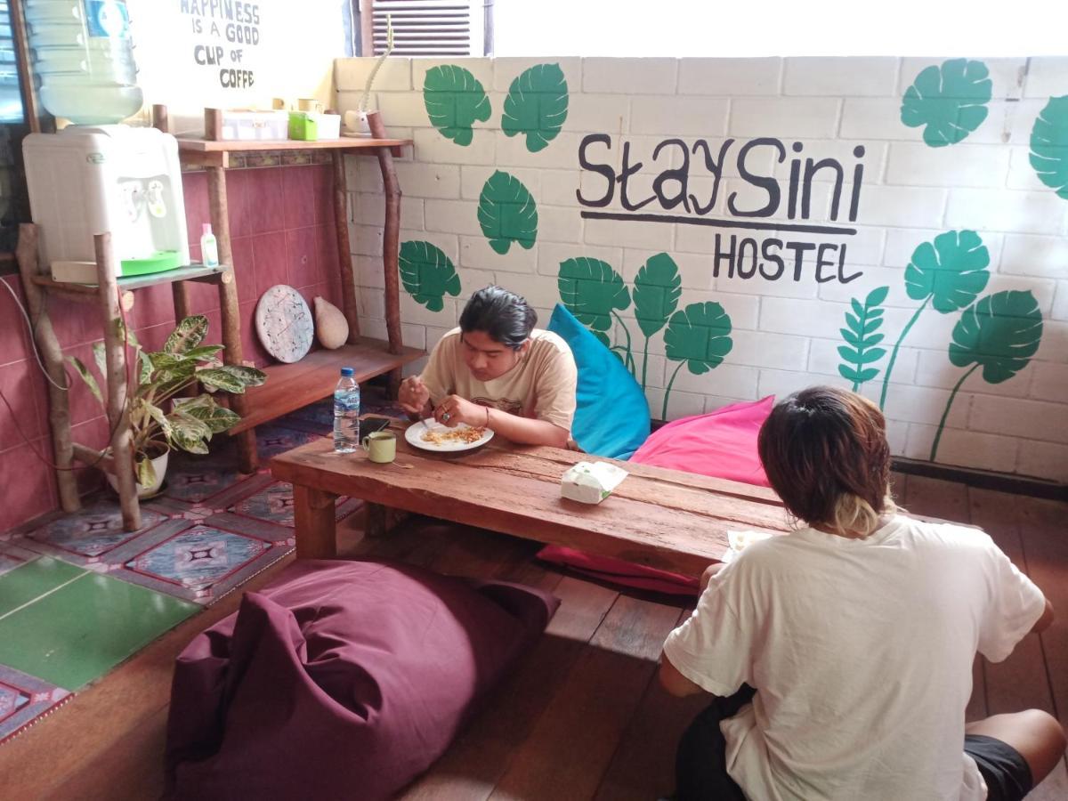 Owl Hostel カリムンジャワ エクステリア 写真